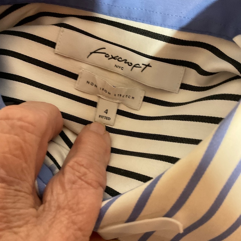 FoxCroft Ladies Shirt New Without Tags Size 4 - Picture 6 of 7